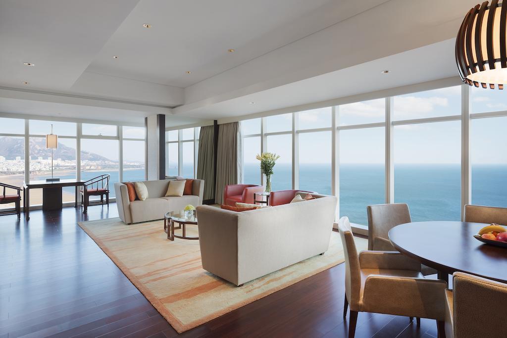 Hyatt Regency Qingdao Hotel Exterior foto